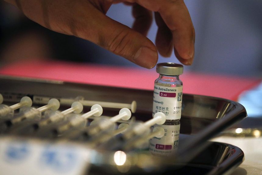 „AstraZeneca“ сокрила 30 милиони вакцини во Италија
