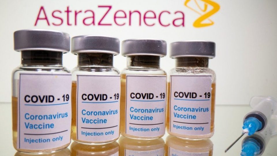 „AstraZeneca“ го промени името на вакцината