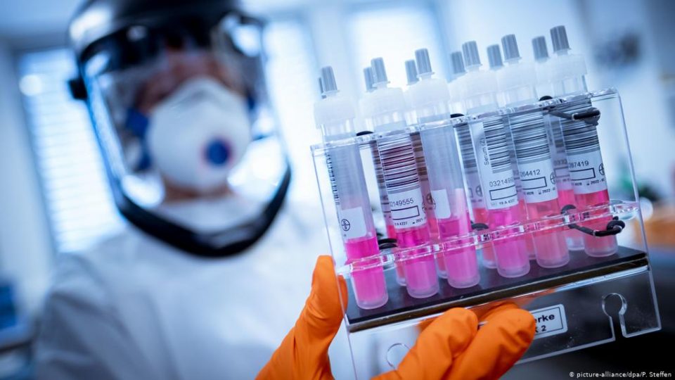 Вакцинираните ќе можат да влезат во Србија без ПЦР тест