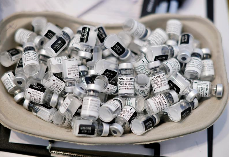 Филипче: Пристигнаа нови 10.530 дози од вакцината на „Фајзер”