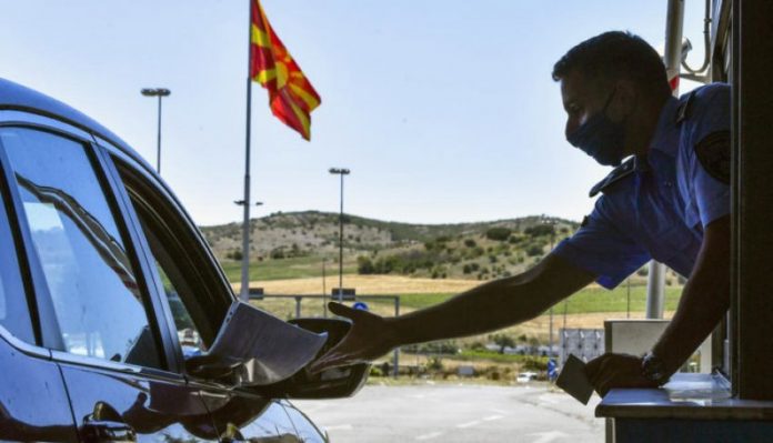 Mакедонските државјани можат да патуваат во Србија без ПЦР тест