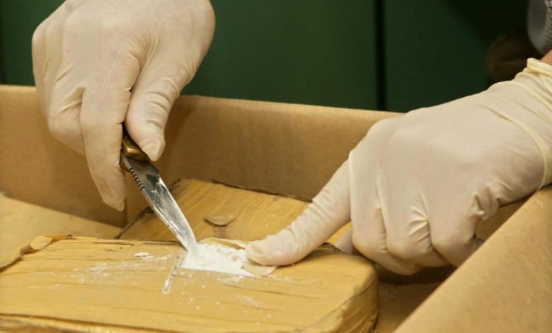 Запленет кокаин во џип кај Сопот, приведени две лица