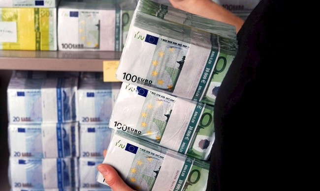 Во Србија приведени 51 лице поради сомневања за перење пари