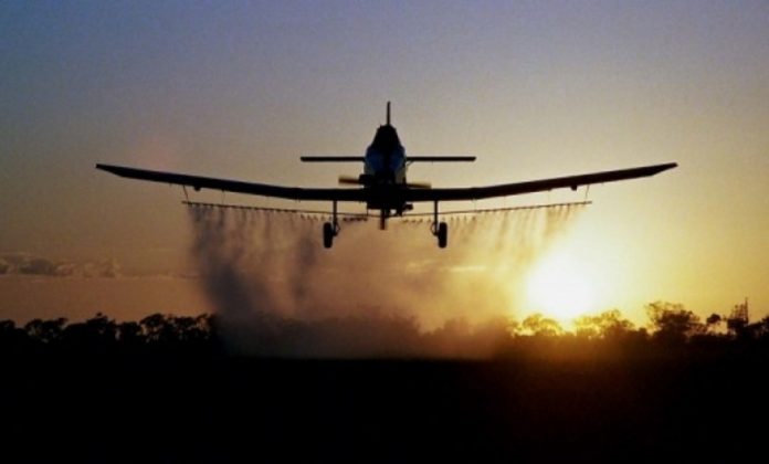 Авиони на Град Скопје прскаа против возрасни комарци