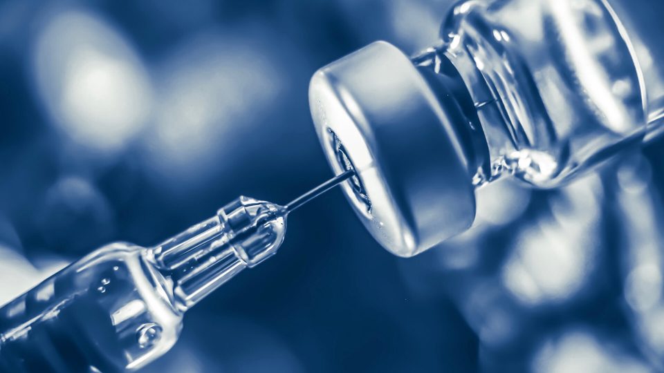 Околу 60 македонски здравствени работници се заразиле со ковид по првата доза вакцина