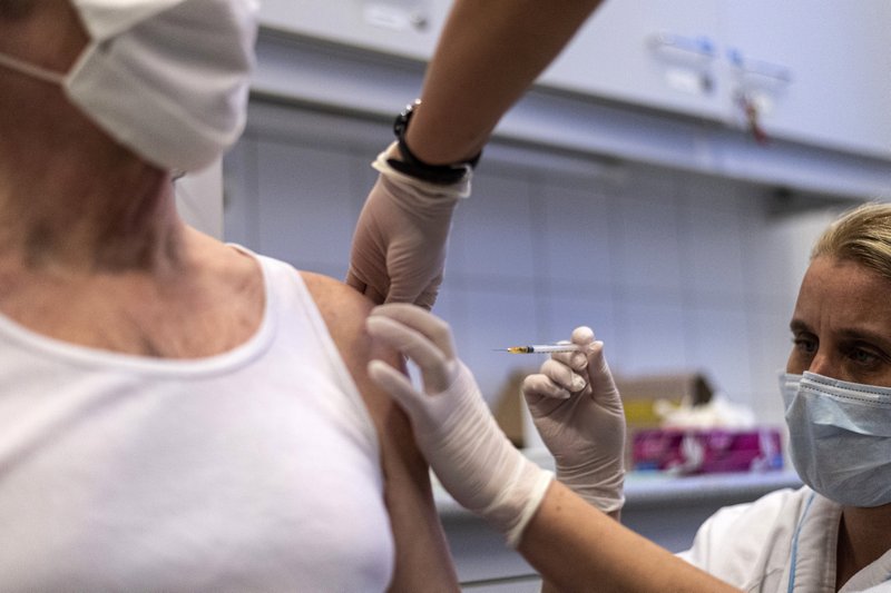 Само еден отсто од вакцинираните во Унгарија се заразиле со Ковид-19