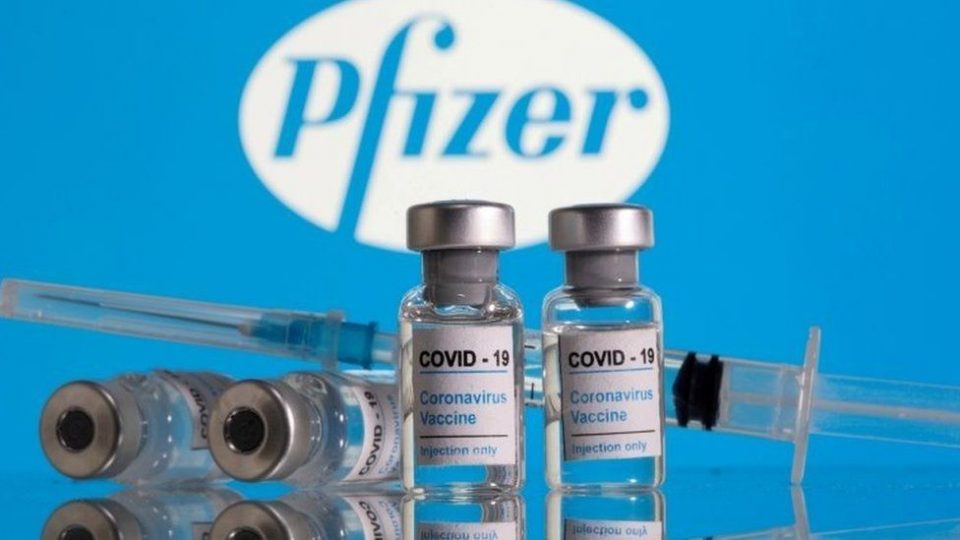 Филипче: Попладнево пристигнаа нови дози од вакцината „Фајзер“