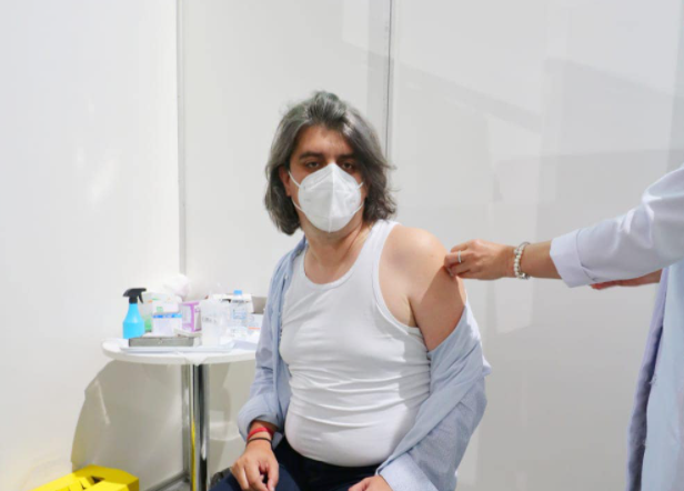 И генералниот секретар на Владата, Зеќири се вакцинираше со „Синофарм“