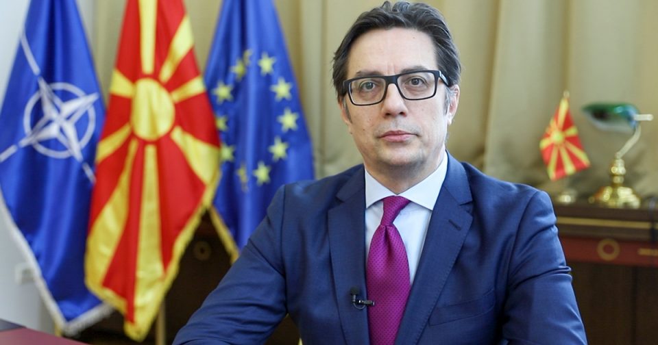 Пендаровски за „Политика“: За македонскиот идентитет не може да се преговара