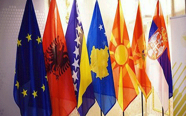 Министрите за одбрана на Централна Европа предупредија на важноста на Западен Балкан за безбедноста на континентот