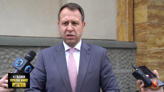 Јанушев: Заев не сака да се распишат предвремени парламентарни избори и бара алиби за добивање на датум во декември
