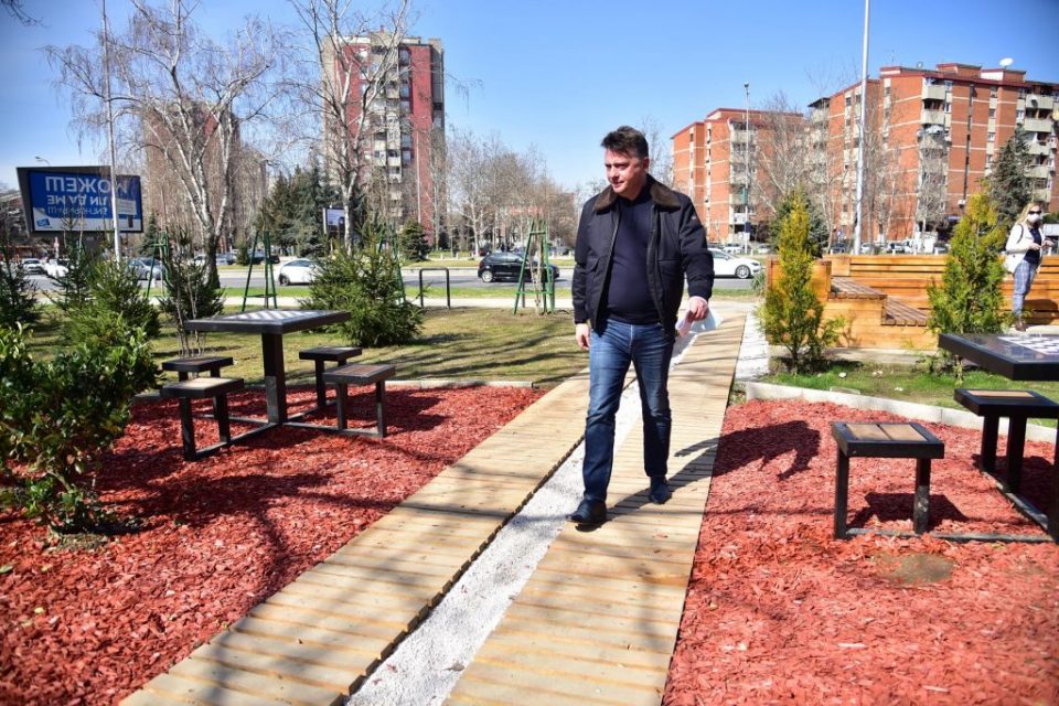(ФОТО) Град Скопје и Шилегов ќе потрошат 50 илјади евра за 45 жардињери