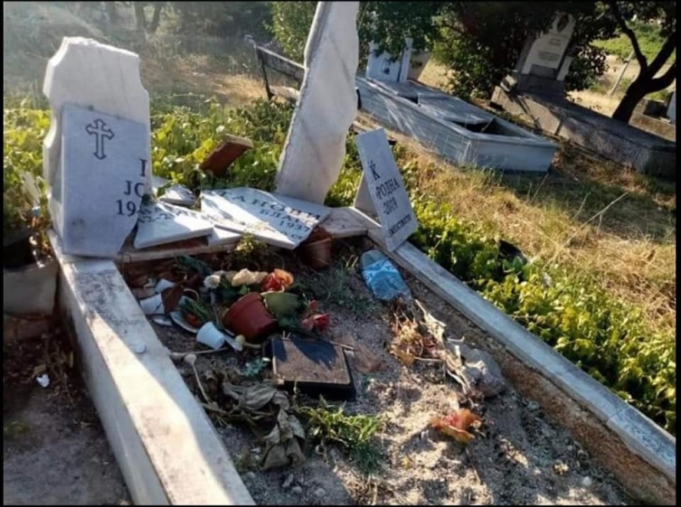 (ФОТО) Вандализирани православните гробишта во Брњарци