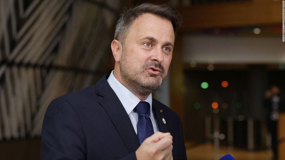 Премиерот на Луксембург пуштен од болница по проблемите со Ковид-19