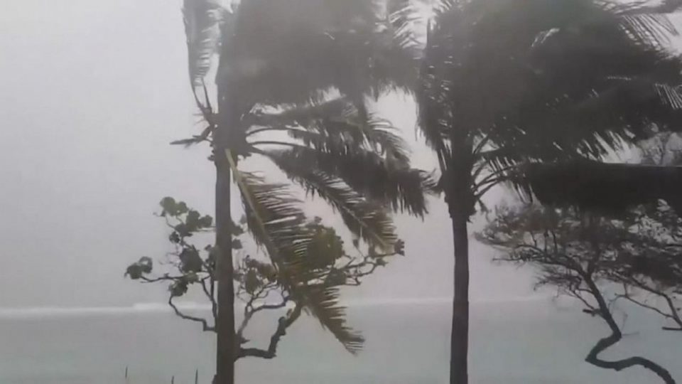 Ураганот Елса се доближува до Флорида