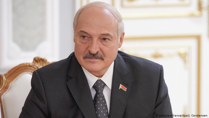 Лукашенко забрани увоз на западни стоки и летови на авиокомпаниите од ЕУ