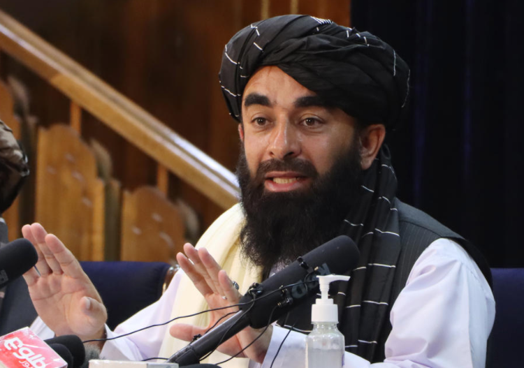 Талибанците бараат САД да запрат со евакуација на квалификувани Авганистанци