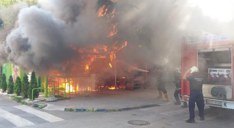 Во пожар целосно изгоре сендвичара во Охрид