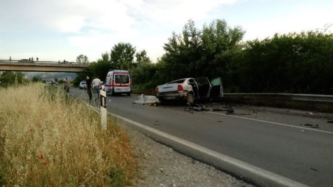 Во сообраќајката кај Хиподром повредени се три лица