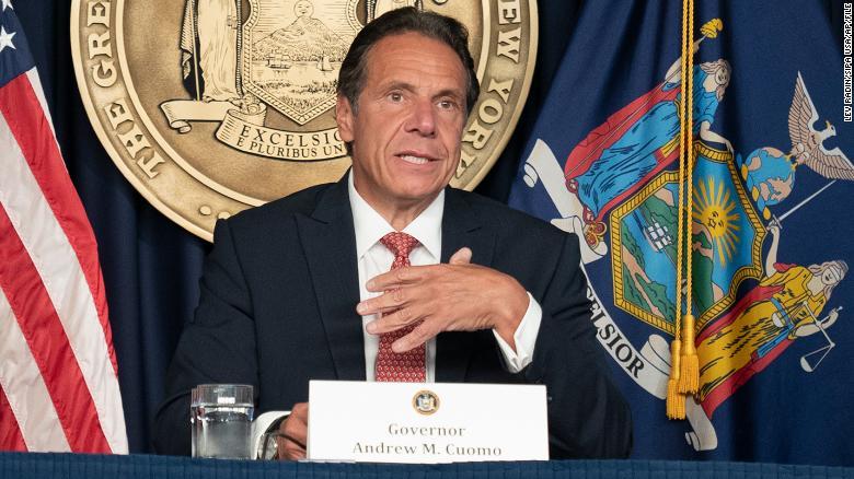 Оставка на гувернерот на Њујорк Ендрју Куомо поради обвинувања за сексуално вознемирување