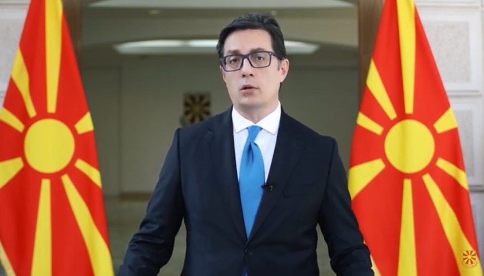 (ВИДЕО) Пендаровски се обрати до граѓаните: Да ни е вечна и вековита републиката Северна Македонија