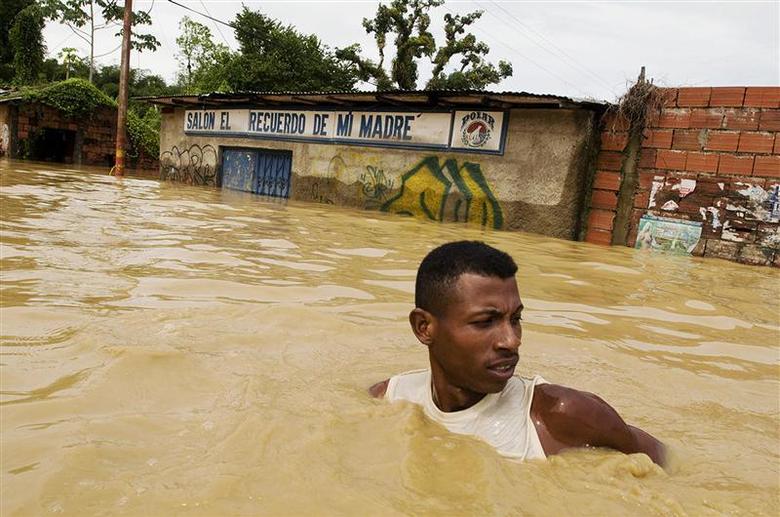 Венецуела: Најмалку 20 лица ги загубија животите во поројните дождови