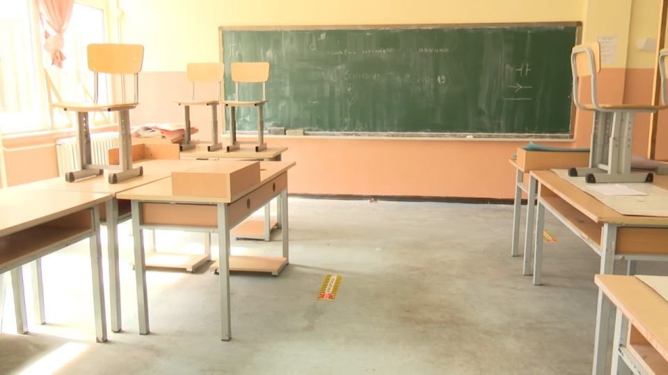 МОН апелира да се почитуваат мерките за заштита во училиштата