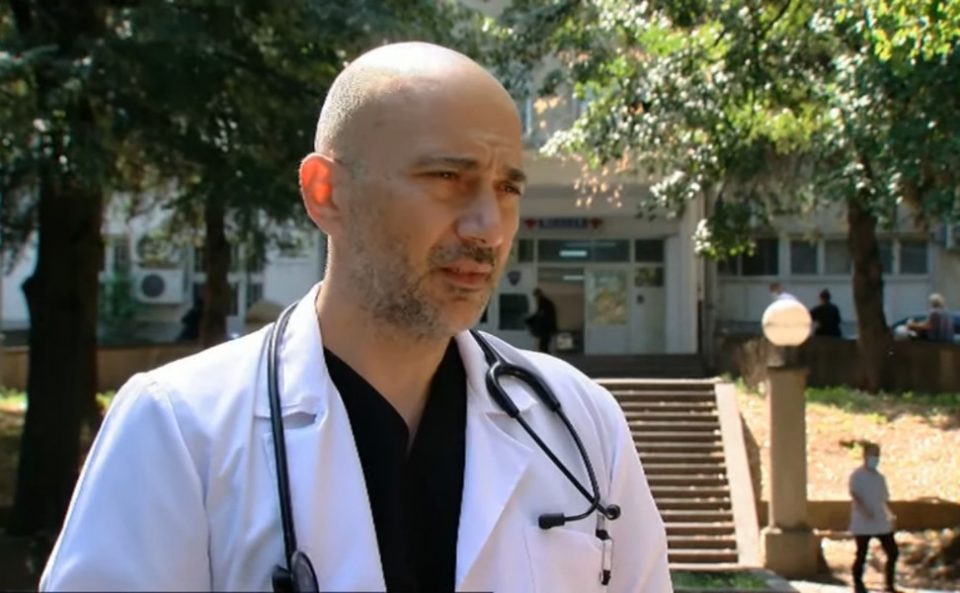 Д-р Мехмедовиќ: „Млаките“ кампањи не дадоа резултат, време е за задолжителна вакцинација