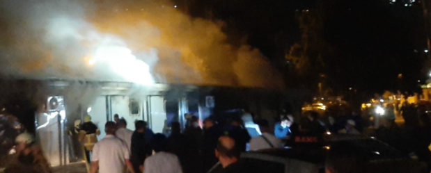 Пожарот во Ковид центарот во Тетово е изгаснат, лекарите се борат за живот плус, во тек е детална истрага
