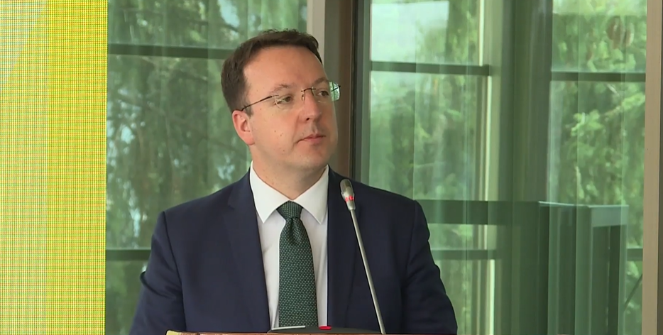 (ВИДЕО) Николоски: Жал ми е што сегашната власт не ја продолжи политиката на привлекување на странски инвеститори