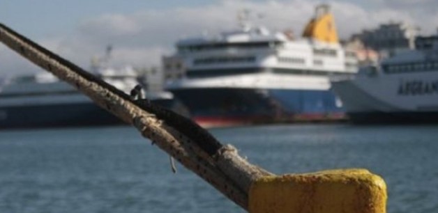 Силниот ветер создаде проблеми во бродскиот сообраќај во Грција