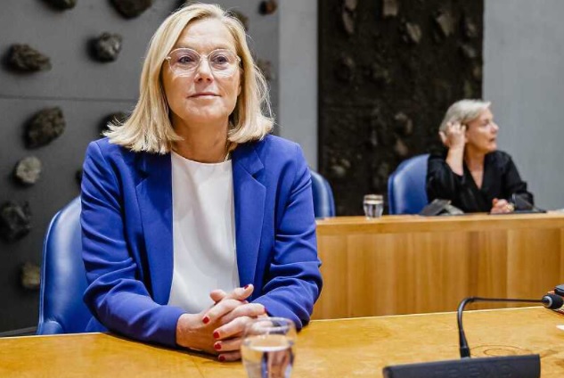 Холандската министерка за надворешни поднесе оставка заради неуспешна евакуација од Авганистан