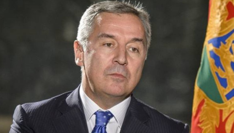 Мило Ѓукановиќ поднесе оставка на лидерското место во ДПС