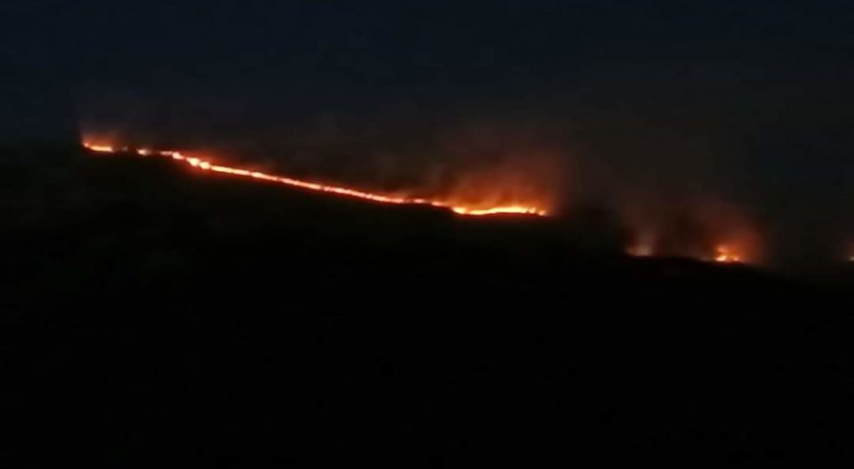Ангелов: Големиот број на експлозивни средства го отежнуваат гаснењето на пожарот на Галичица