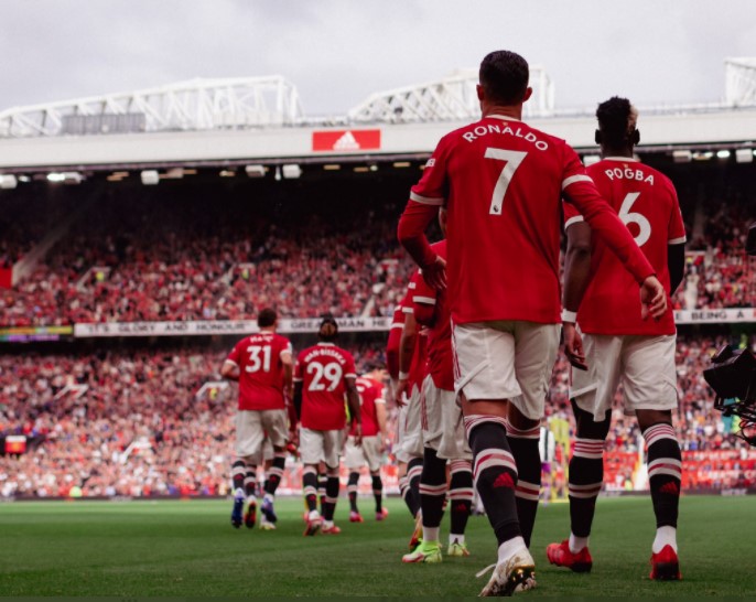 (ВИДЕО) Роналдо се врати во Манчестер Јунајтед: Еуфорија на трибините