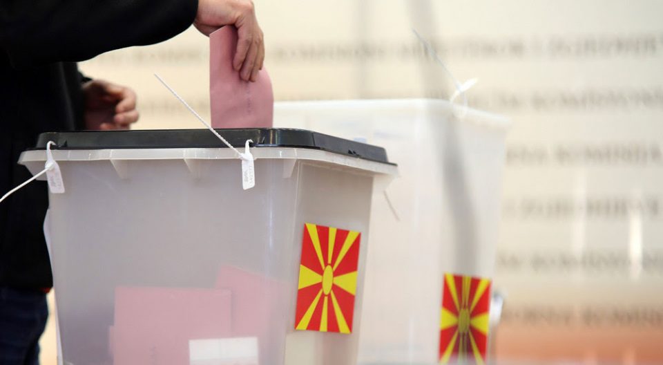 ВМРО-ДПМНЕ со реакција: Ниту една наместена анкета нема да го покрие поразот кои им следи на СДСМ и Зоран Заев