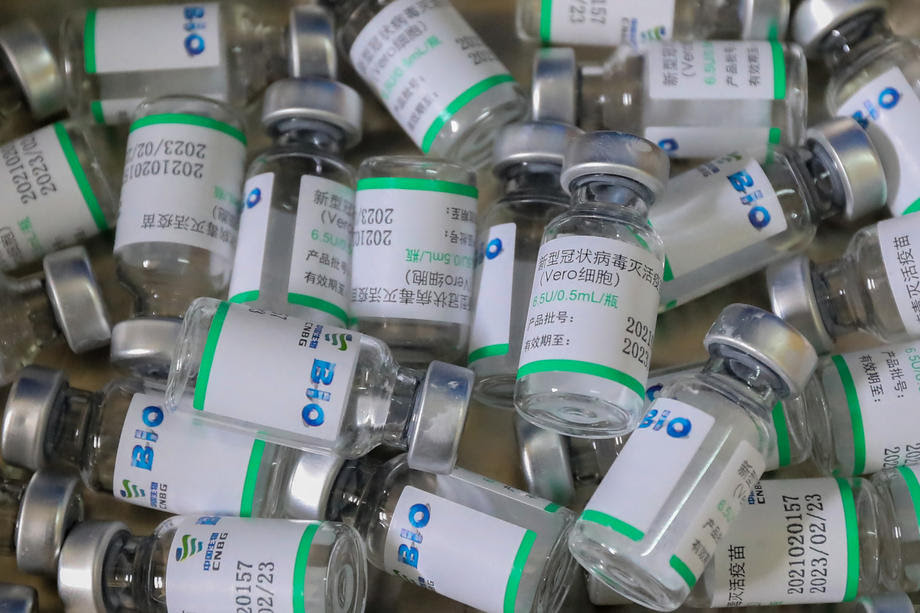 Во БиХ истече рокот на употреба за повеќе од половина милион вакцини кои ќе завршат во отпад