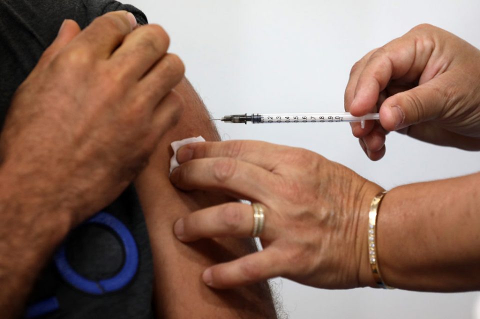 Почнува вакцинација против сезонски грип, најголем интерес кај хронично болни и постари и изнемоштени лица