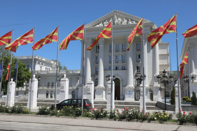 ВМРО-ДПМНЕ: Власта краде струја и прави милиони, а народот плаќа милиони за да има власта што да краде