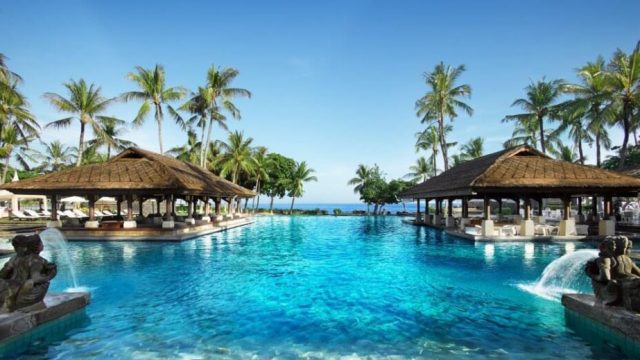 Бали полека се отвора за странските туристи