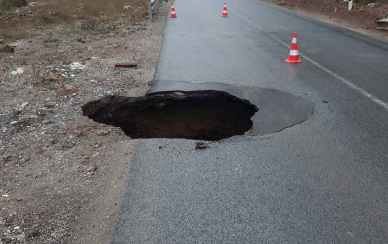 (ВИДЕО) Длабока дупка од десет-метри се отвори на регионалниот пат Дебар – Маврово
