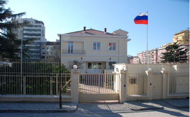 Косово протерува двајца руски дипломати