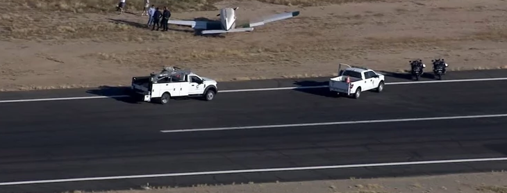 (ВИДЕО) Се судриле хеликоптер и авион во Аризона, двајца загинаа