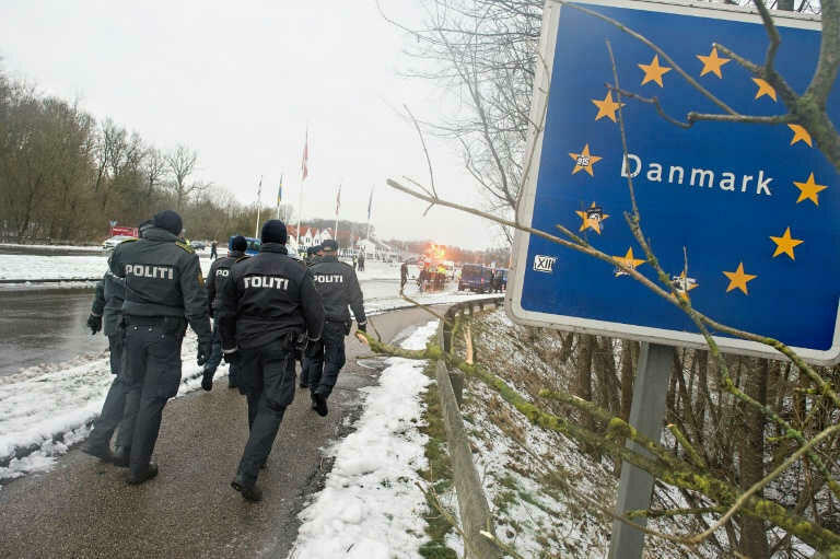 Три лица обвинети за терористички активности во Данска, судењето закажано за ноември