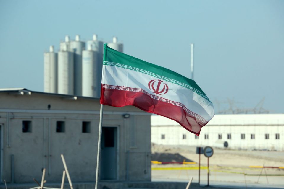 Иран соопшти дека успешно лансирал сателит