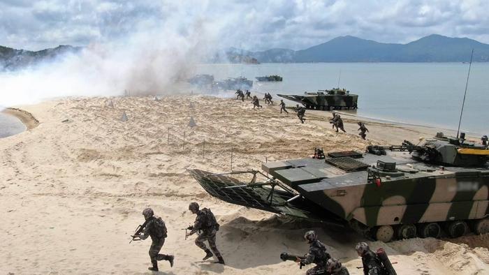Кинеската армија изведе воени вежби во близина на Тајван