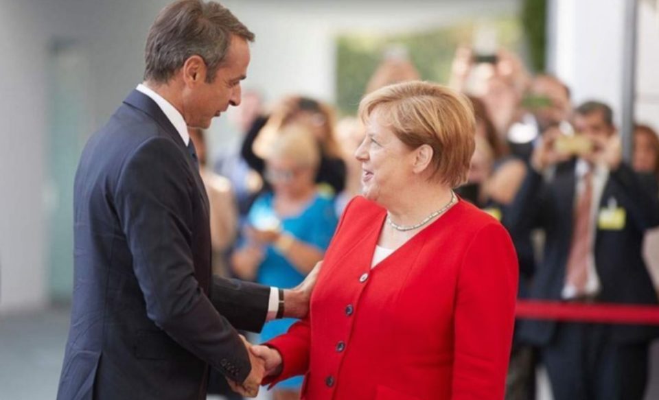 Меркел во Атина, во последната официјална посета на Грција
