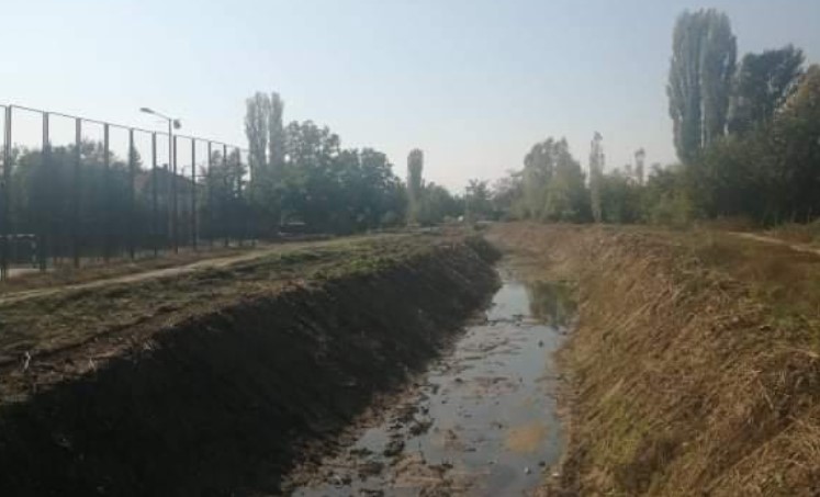 Општина Илинден изврши машинско чистење на речното корито на Сува Река