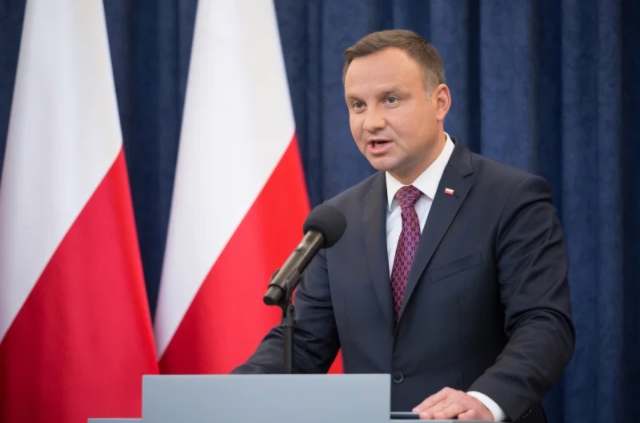 Полскиот претседател: На Украина треба да и се помогне со тенкови по секоја цена