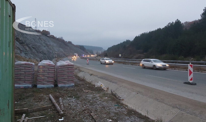Иако е отстранет автобусот, автопатот во Бугарија и утрово затворен